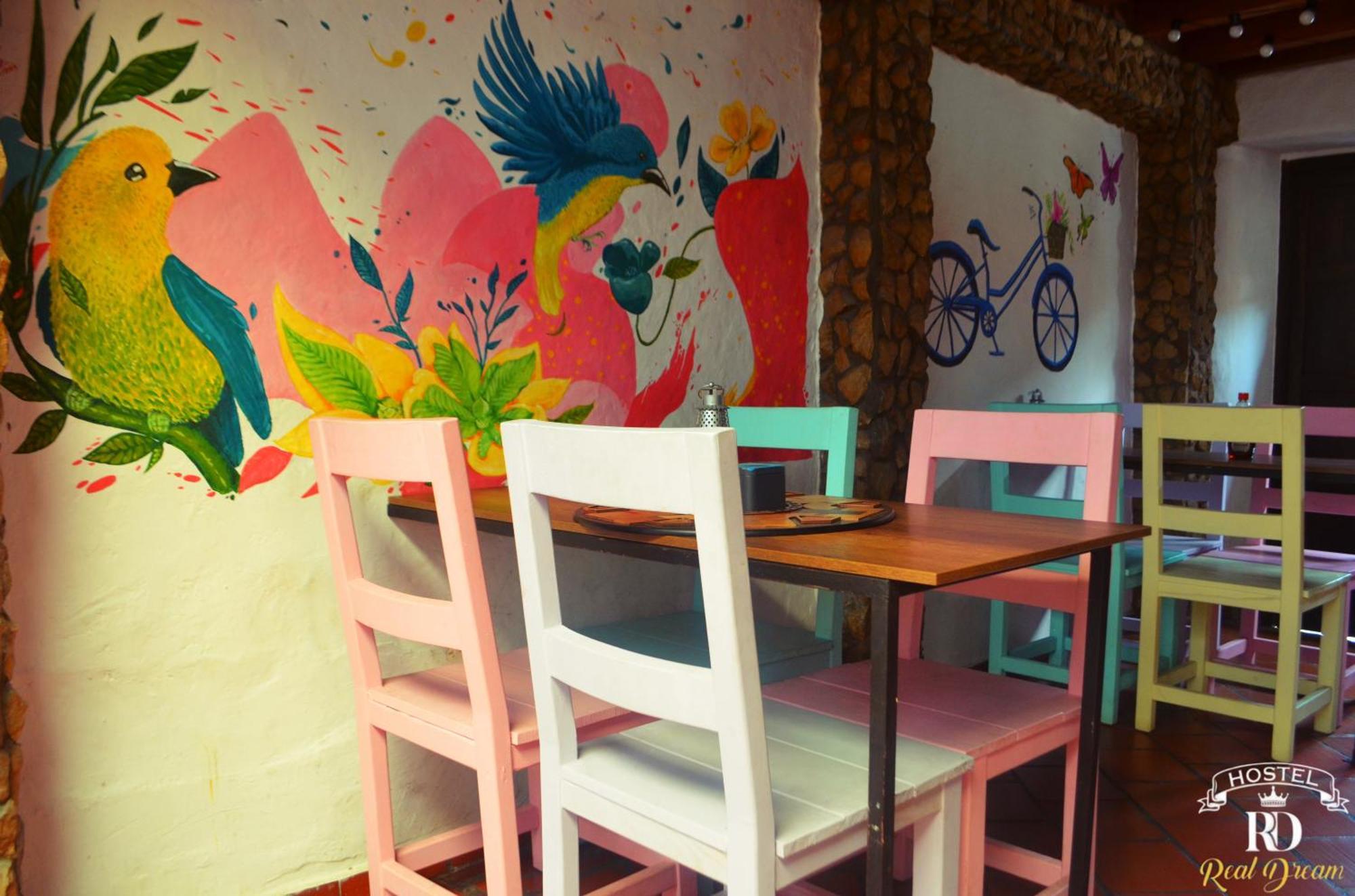 Real Dream Hostel Сан Хил Екстериор снимка