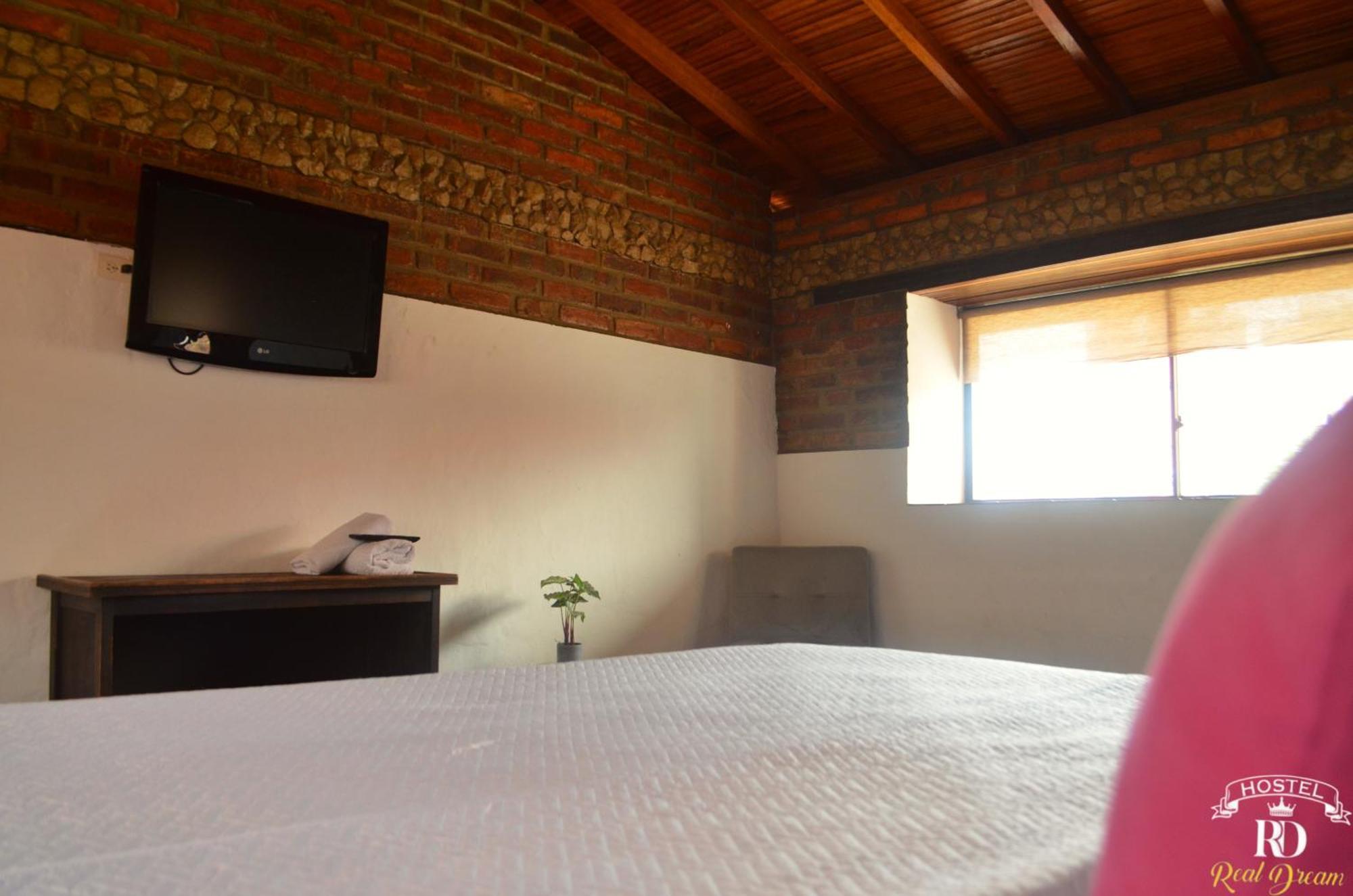 Real Dream Hostel Сан Хил Екстериор снимка